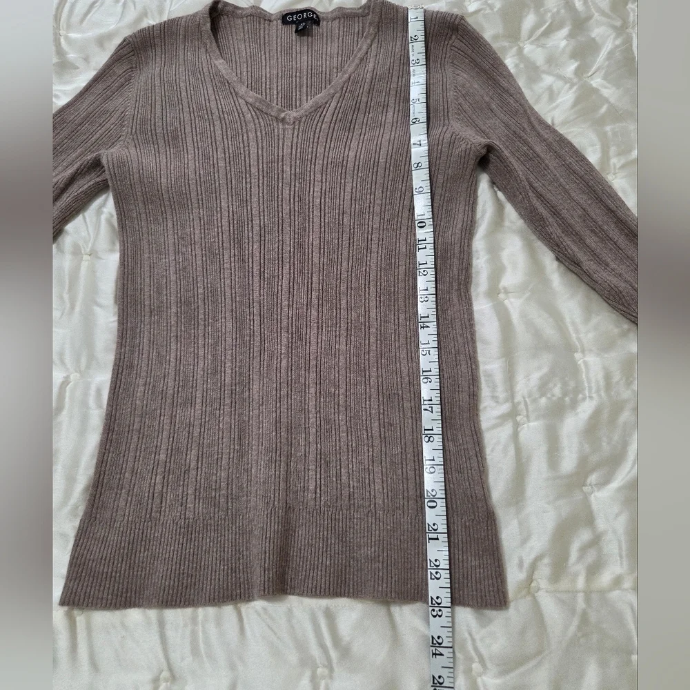 George Women's Ribbed Sweater - Light Brown
